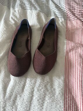 Women's Knit Slip-On Flats in Burgundy Rothy’s size 9
